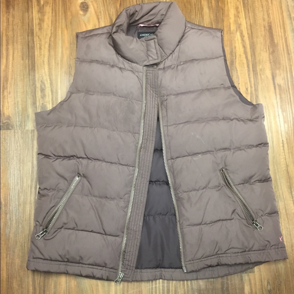 American Eagle Brown Vest in good used condition